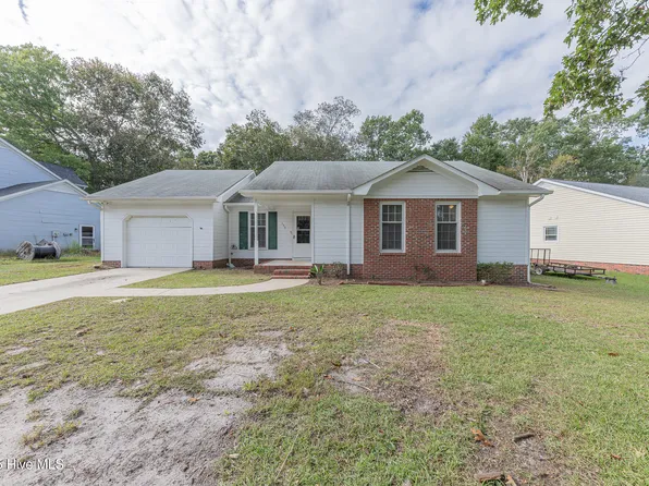 153 Raintree Circle, Jacksonville, NC 28540