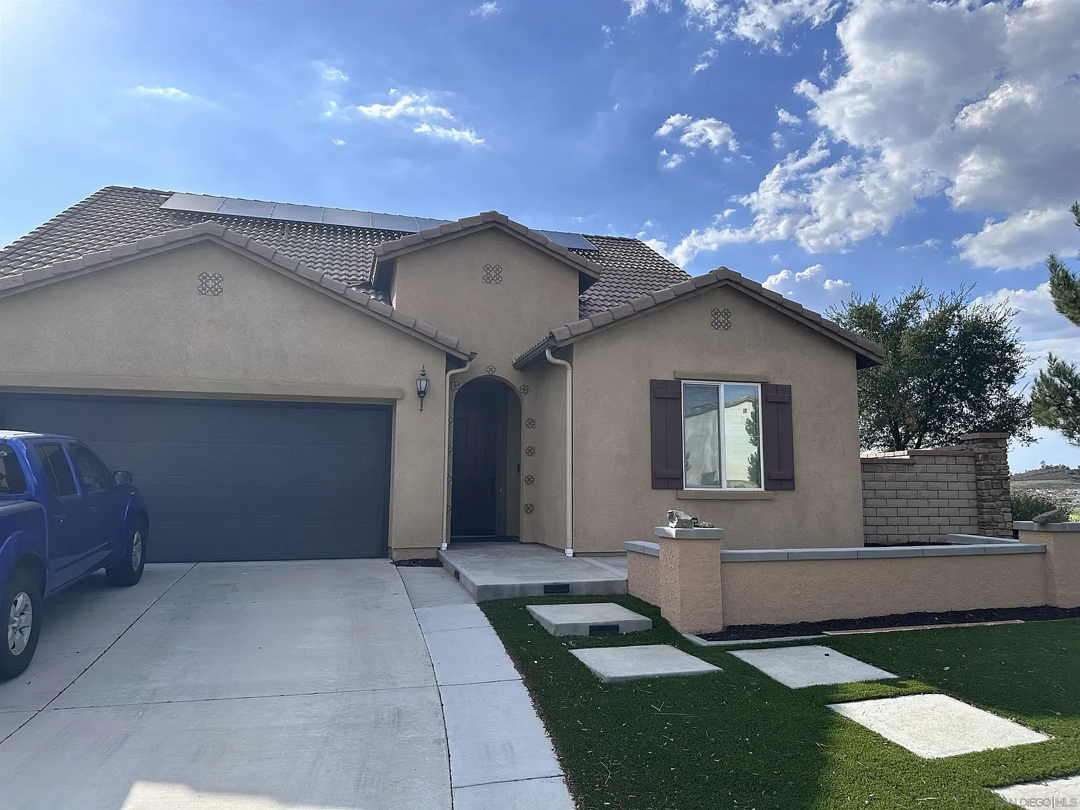 4 bed, 3.5 bath, 2624 sqft, $4,500 — Photo 3