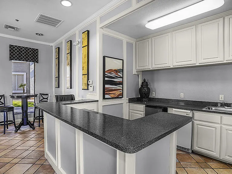 Rio Santa Fe Apartments — Photo 12