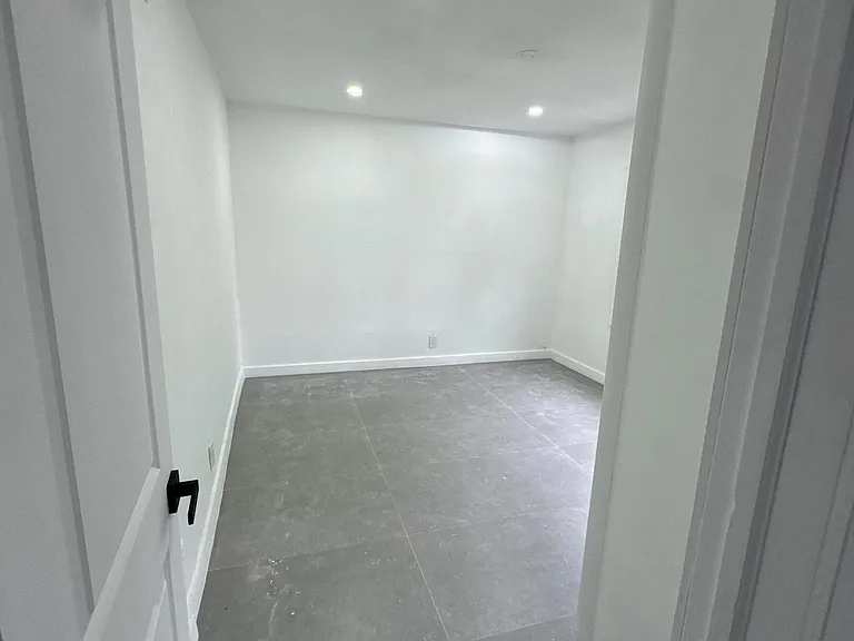 2415 Garfield St — Photo 11
