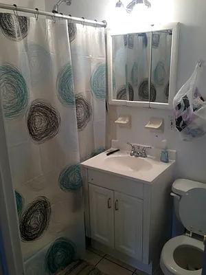 Rented by Charles Coutinho LLC | media 21