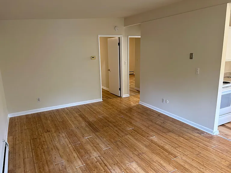 1016 Fountain St — Photo 10
