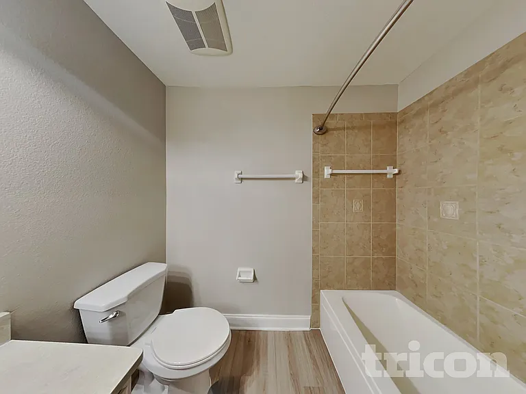 10630 Satinwood Cir — Photo 9