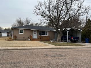 433 S Central Ave, Dighton, KS 67839