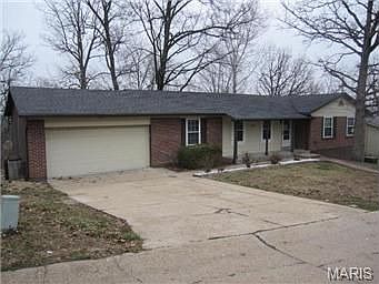 2nd image of 1913 Forest Haven Dr