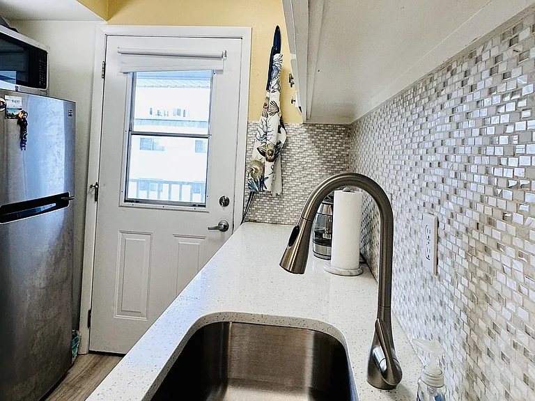 72 7th St S #306 — Photo 29