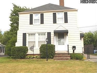 1st image of 1545 Longwood Dr