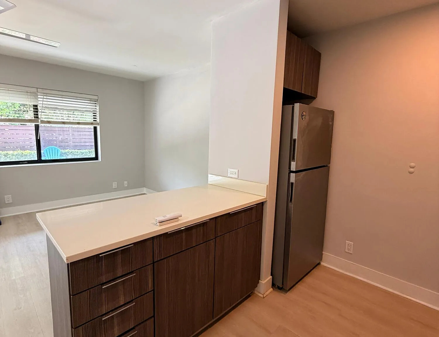 1 bed, 1.0 bath, 4337 sqft, $1,800 — Photo 4