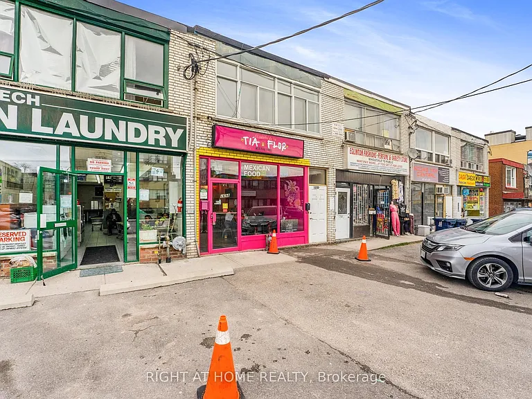 1698A Eglinton Ave W — Photo 22