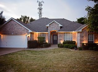 711 Biscayne Dr, Mansfield, TX 76063