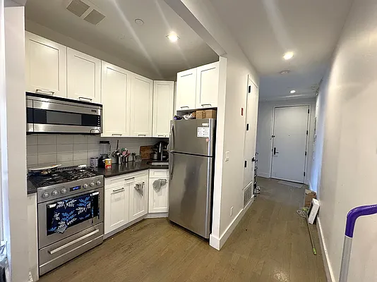 Rented by Pear NYC LLC | media 1