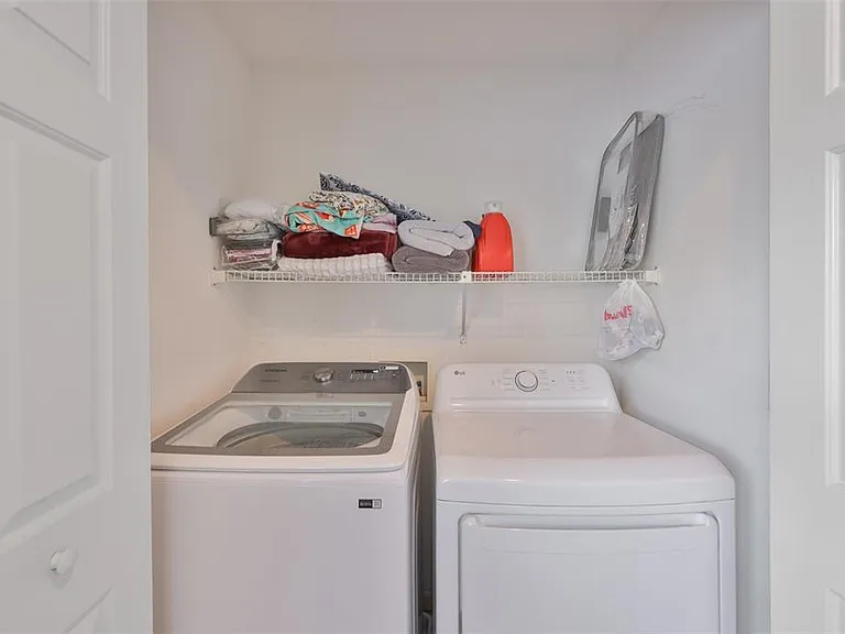 1307 Salem Orchard Ln — Photo 17