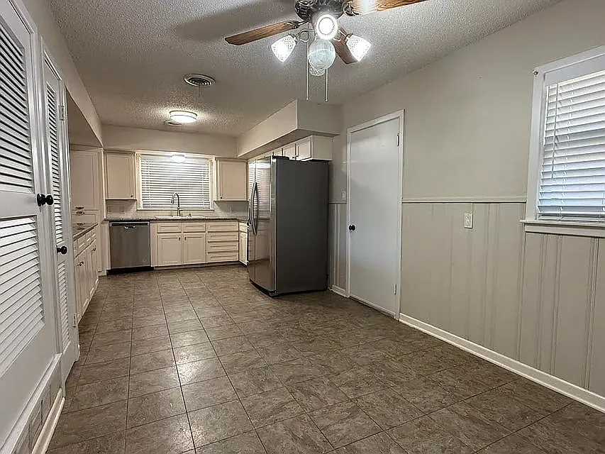 3 bed, 1783 sqft, $1,900 — Photo 3