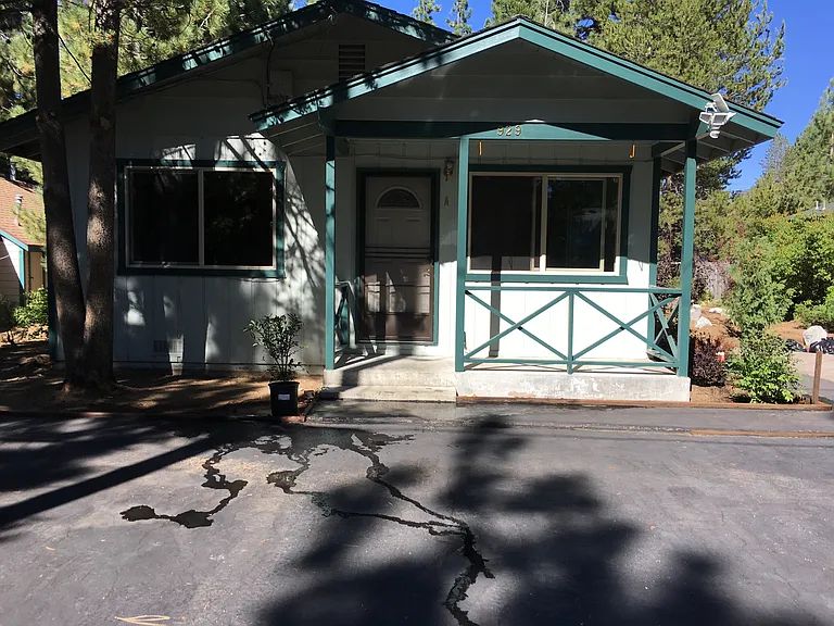 929 Brockway Ave #A — Photo 2