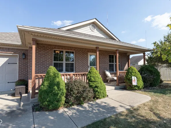 289 W Raymond Ave, Trafalgar, IN 46181