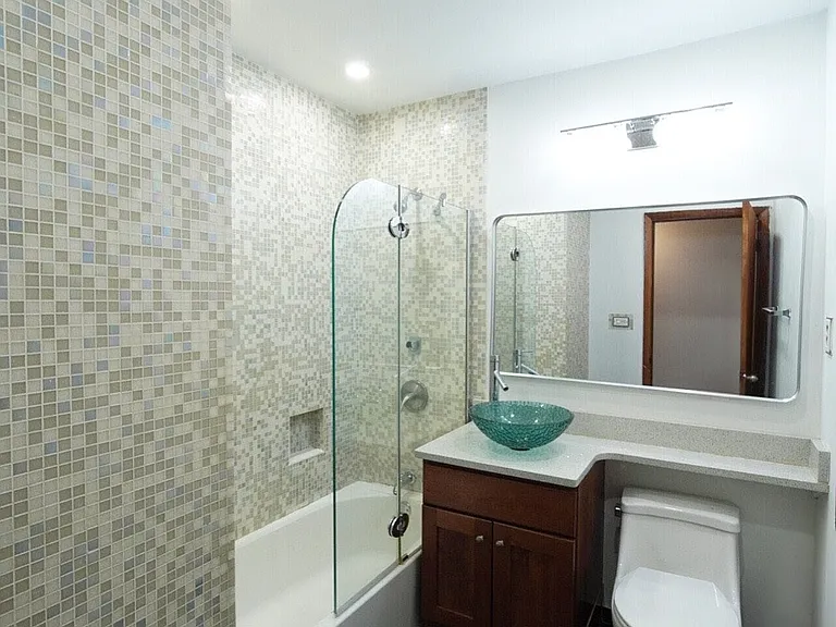 2309 W Arthur Ave #1 — Photo 5