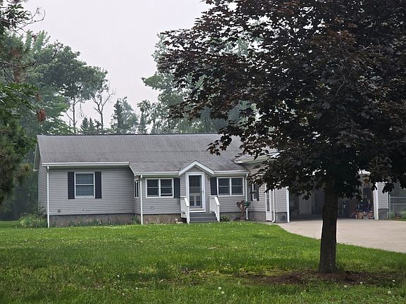 3rd image of 11280 Elk Dr