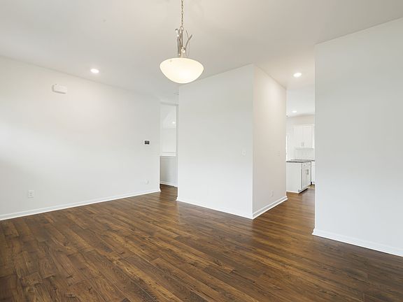Dining/flex space