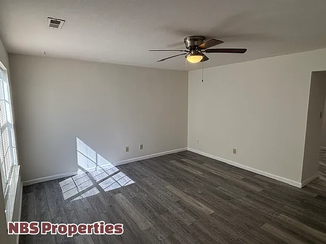 Logans Court — Photo 4
