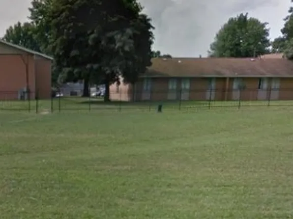 30th St NE, Canton, OH 44705