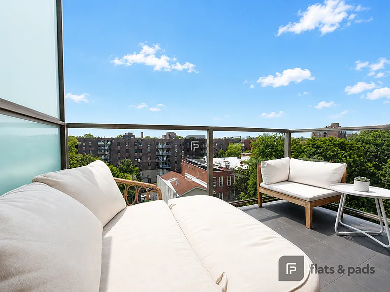740 Dekalb Ave #704 — Photo 9