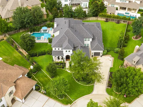 27 Hollyflower Pl, Tomball, TX 77375