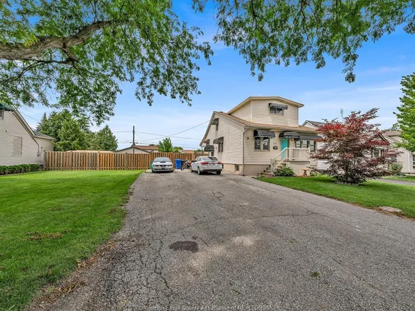 636 Stanley St, Windsor, ON N8X 3B2