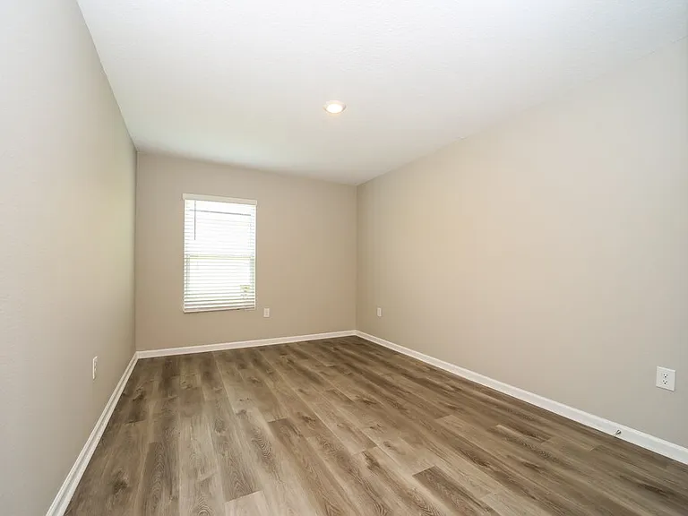 86106 Railway Pl — Photo 13
