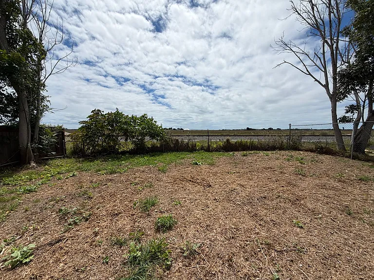 4253 Carpinteria Ave #B — Photo 4