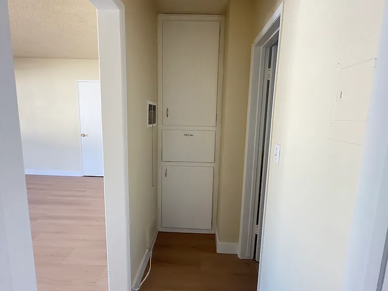 454 Riverdale Dr #7 — Photo 6