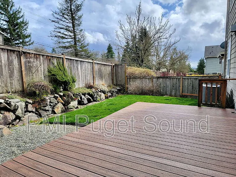 576 Mount Baker Pl NE — Photo 22