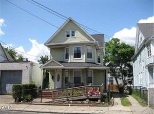 51-53 Roosevelt St, Bridgeport, CT 06608