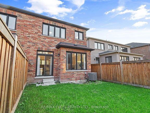 5th image of 37 Macpherson St