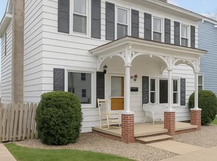39 1st St, Milton, PA 17847