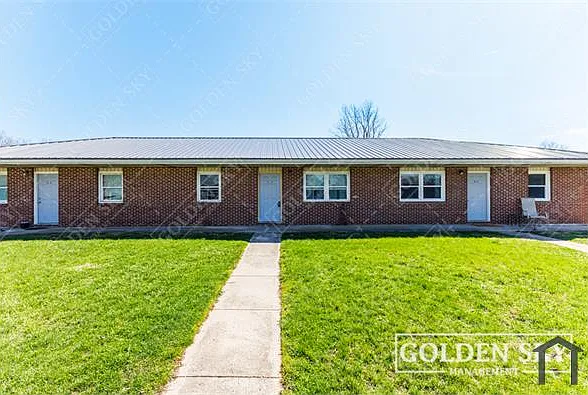 208 S Keystone Cir — Photo 1