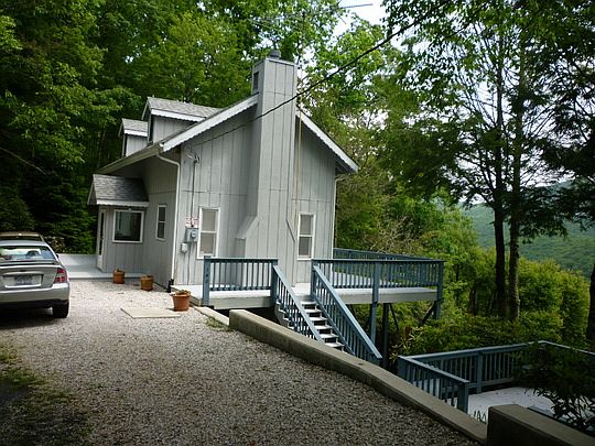 2nd image of 140 Sugar Vista Ln