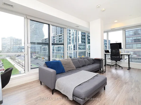 4065 Confederation Pkwy, Mississauga, ON