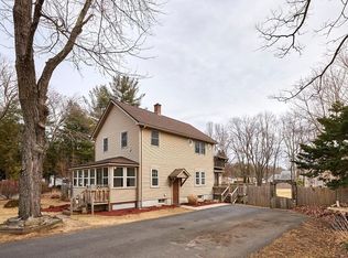 13 Oliver St, Easthampton, MA 01027