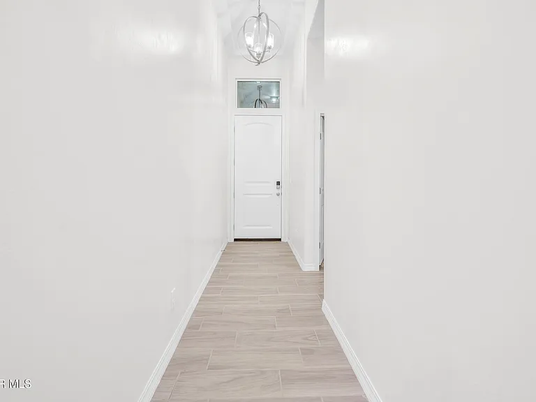 13257 Coldham St — Photo 31