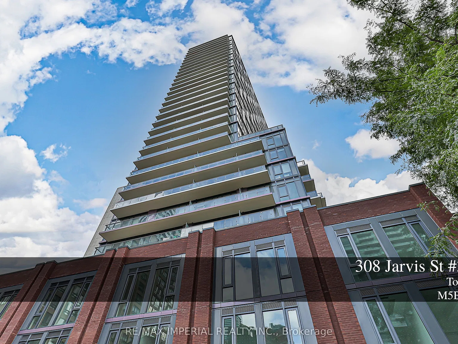 4 bed, $3,600 — Photo 1
