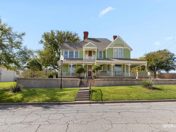 1100 Travis St, Wichita Falls, TX 76301