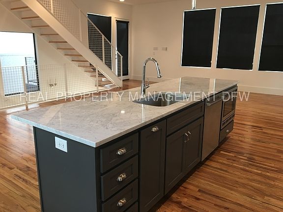 5th image of 2522 Henderson Ave Suite 2