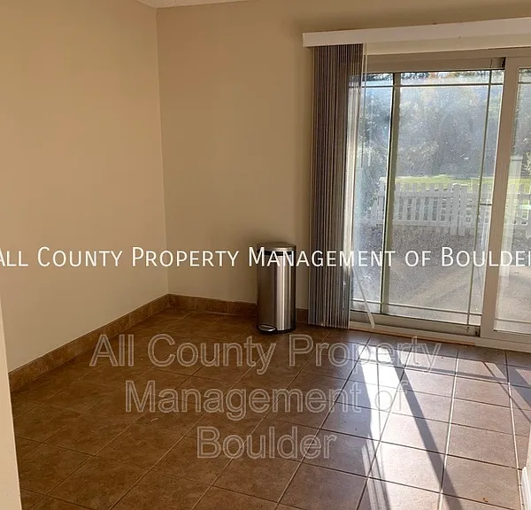 800 W Moorhead Cir #C — Photo 16