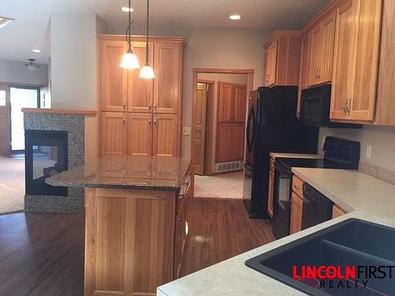 4th image of 4621 Shirl Ct