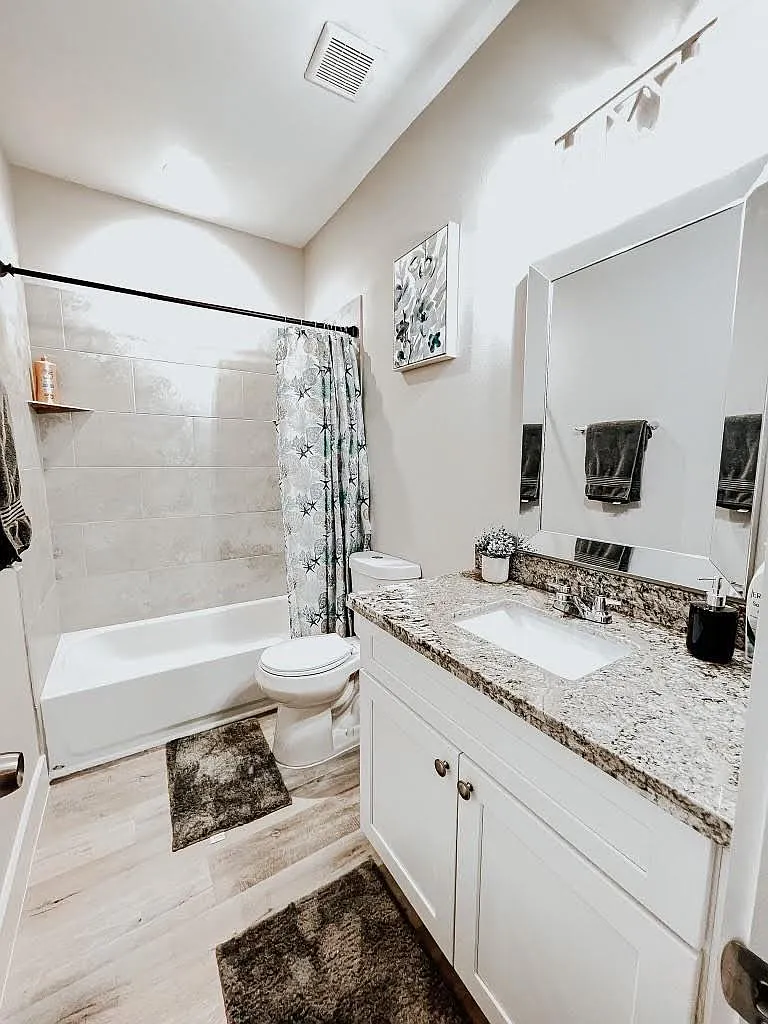 3 bed, 2.0 bath, $1,575 — Photo 2