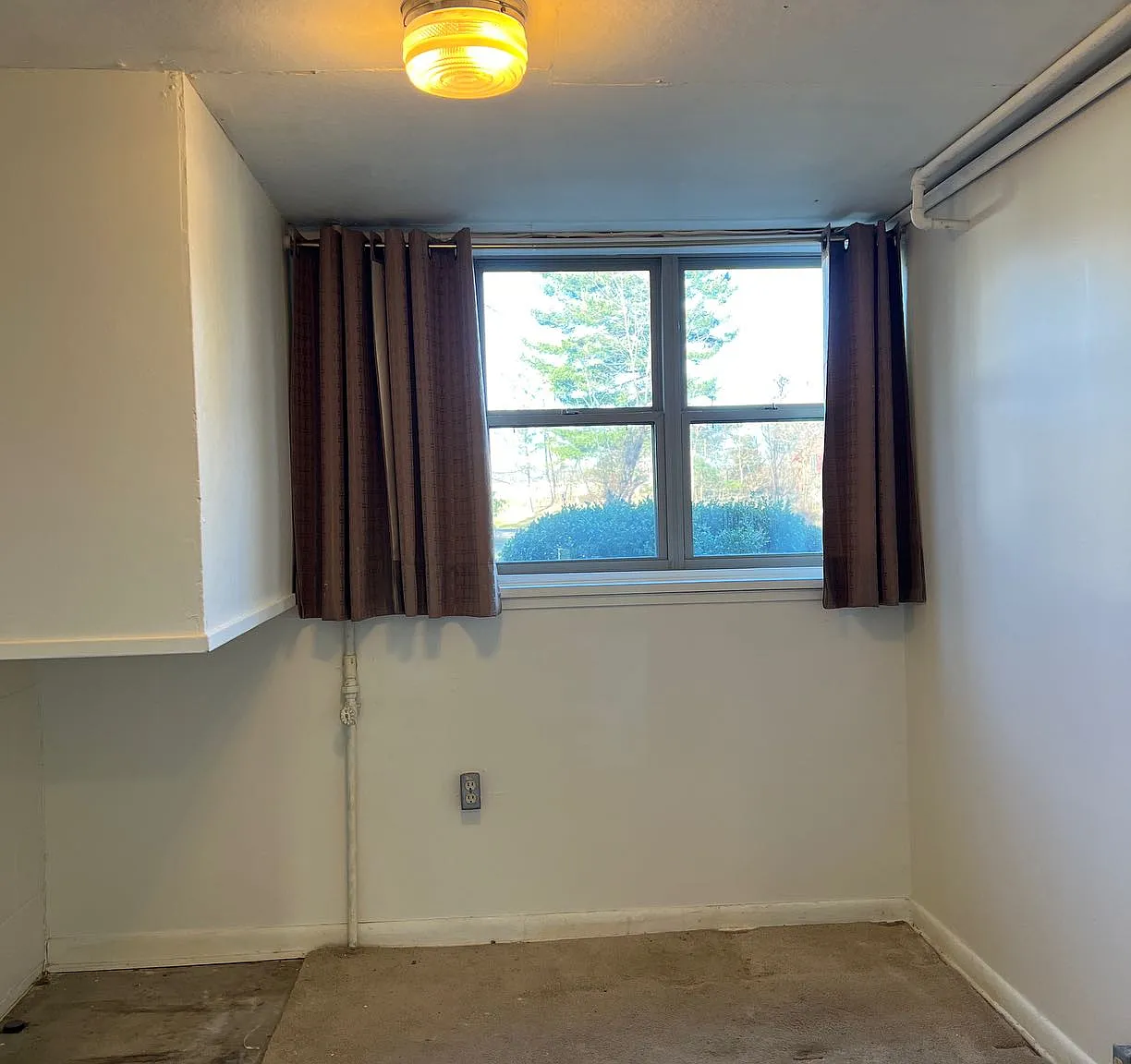 1119 Longwood — Photo 3
