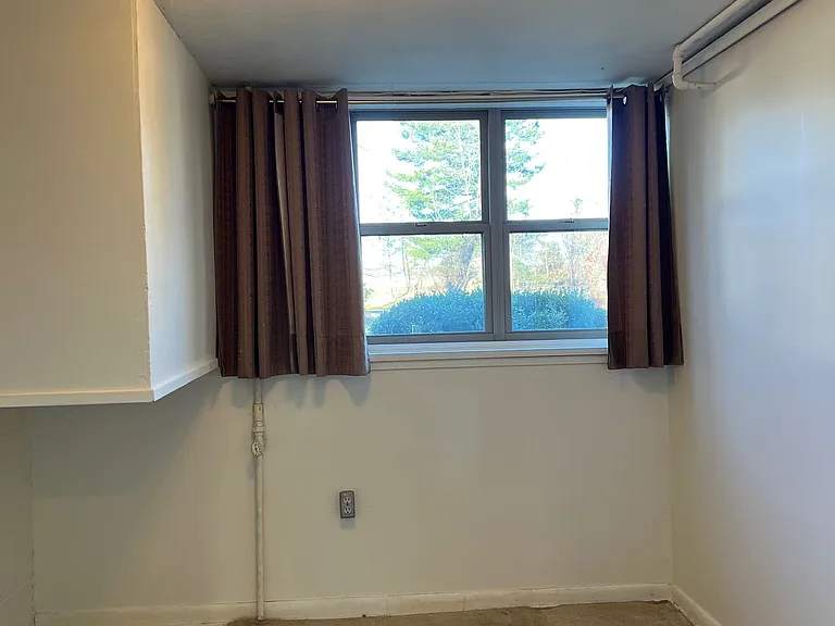 1119 S Longwood Dr — Photo 3