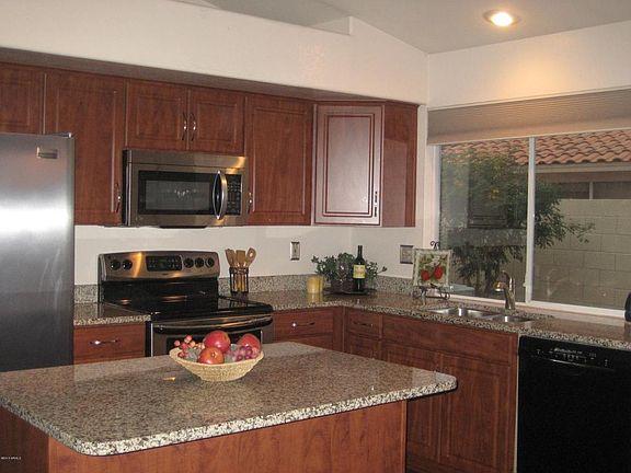5th image of 1635 S Sycamore Pl