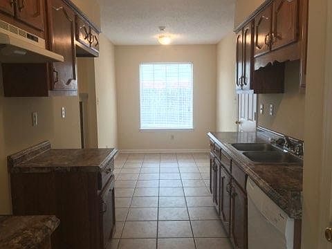 3rd image of 7480 Gingerhill Ln