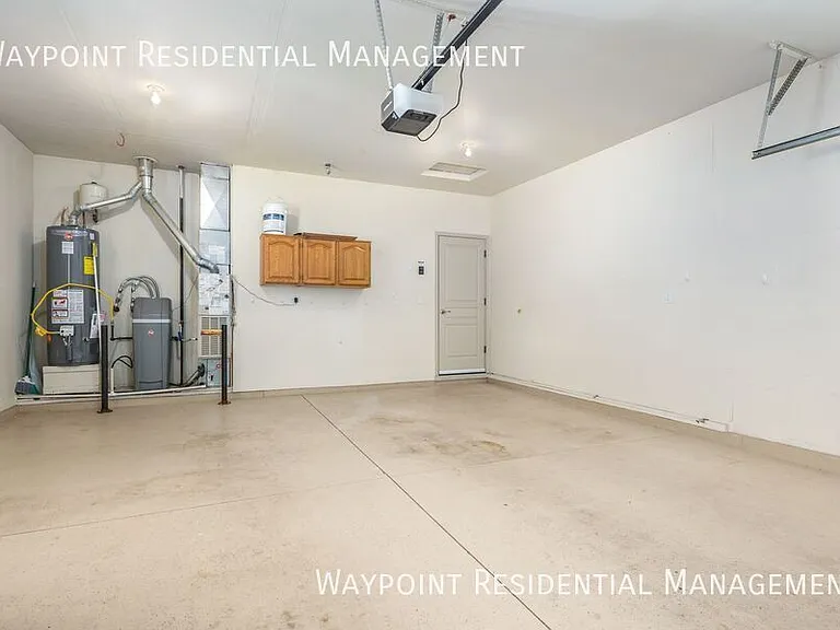 9640 W Sleepy Hollow Ln — Photo 38
